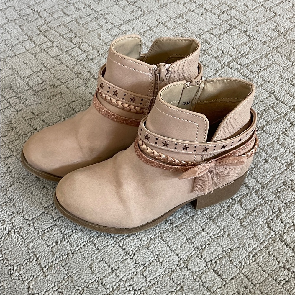 Stylish Pink Ankle Boots with Bow